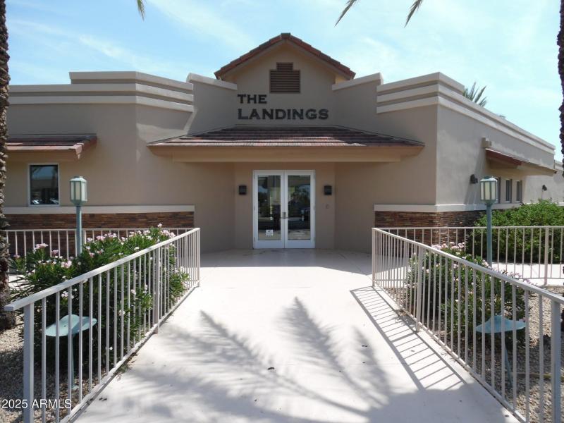 4-Landings-Exterior-2048x1536