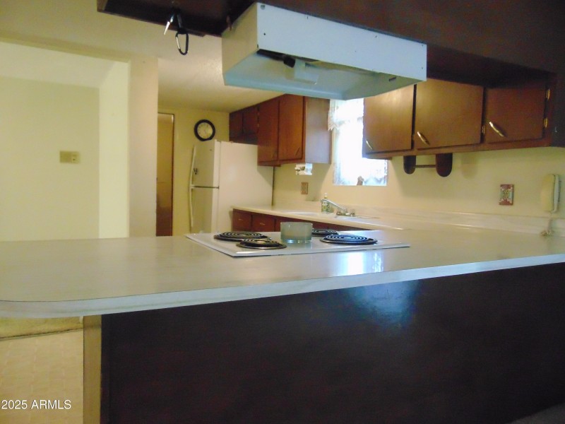 Kitchen Breakfast Bar Area