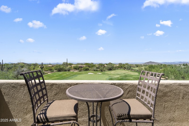 Unobstructed views of 8th hole