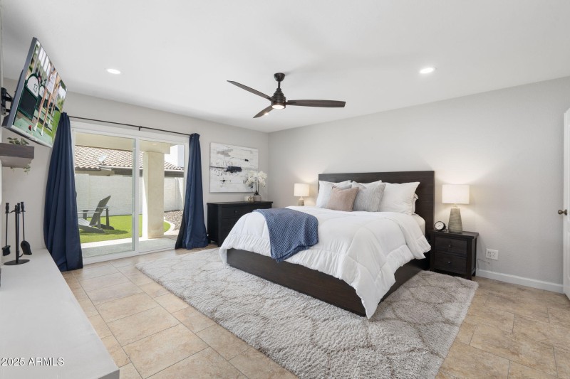 20-web-or-mls-QVB07428