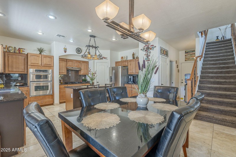 24-Kitchen and dining