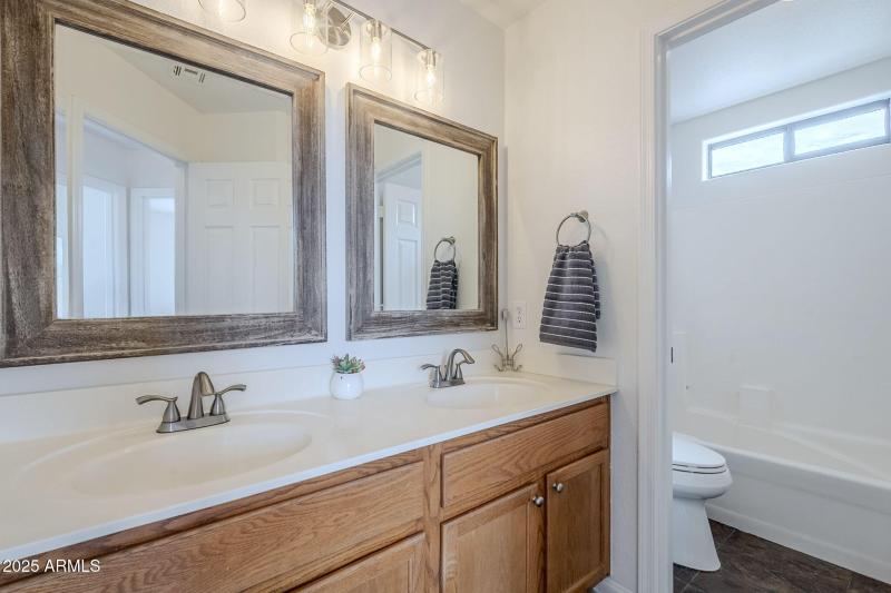 29-web-or-mls-Lindsay-29