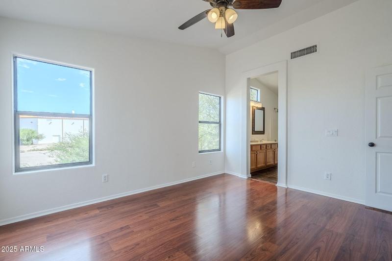 32-web-or-mls-Lindsay-32