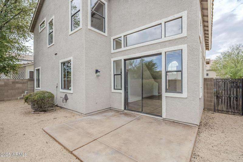 44-web-or-mls-Lindsay-44