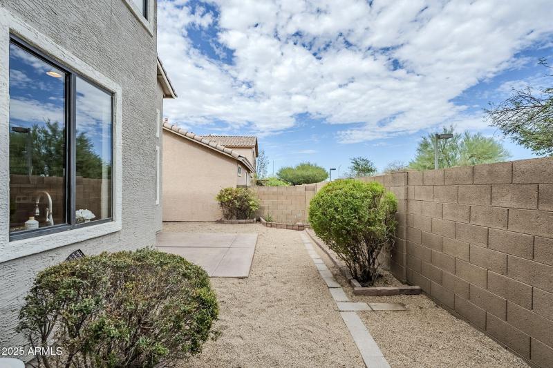 47-web-or-mls-Lindsay-47