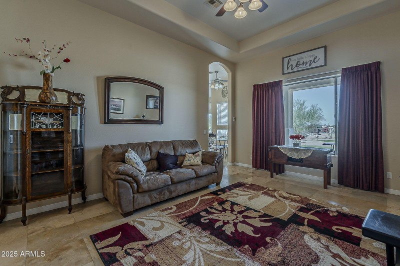 25-web-or-mls-Pima-15