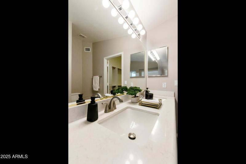 1281 E-018-008-DLB 5215-MLS_Size