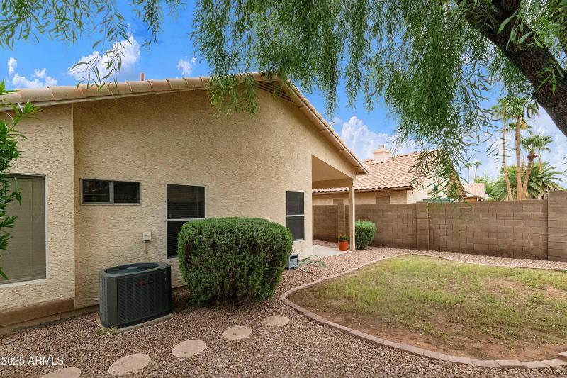 1281 E-027-005-DLB 5221-MLS_Size
