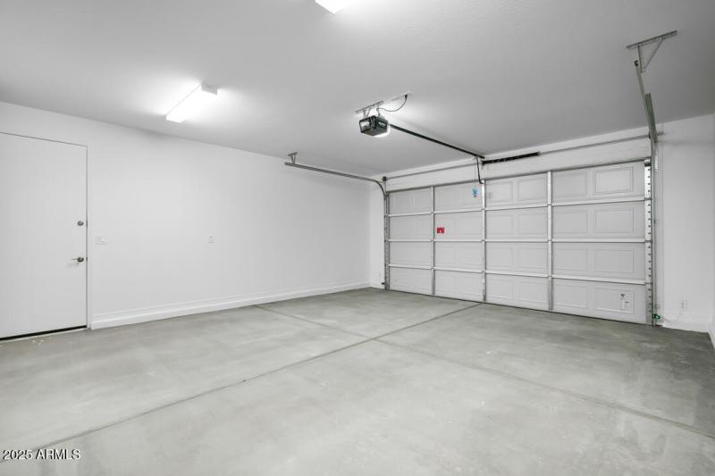 17118 W HACKAMORE Drive - Ready Now!