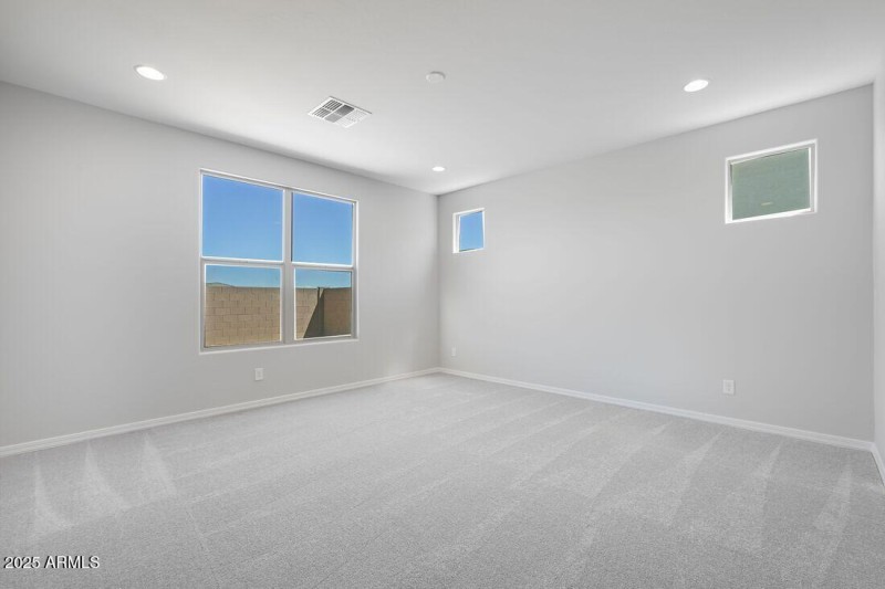 17118 W HACKAMORE Drive - Ready Now!