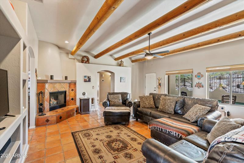 09-Living Area