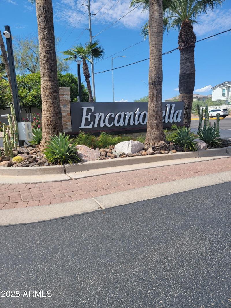 Encantobella entrance