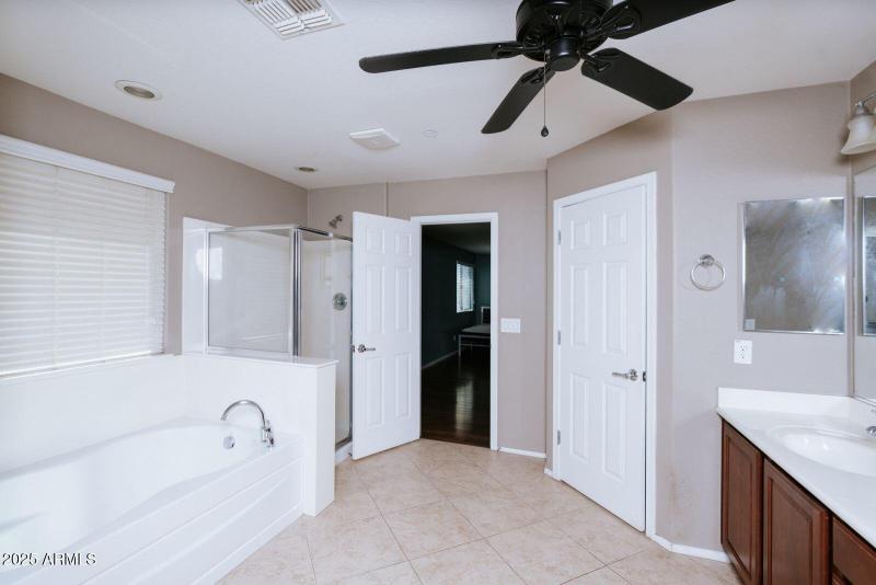 WhatsApp Image 2025-09-16 at 09.13.56