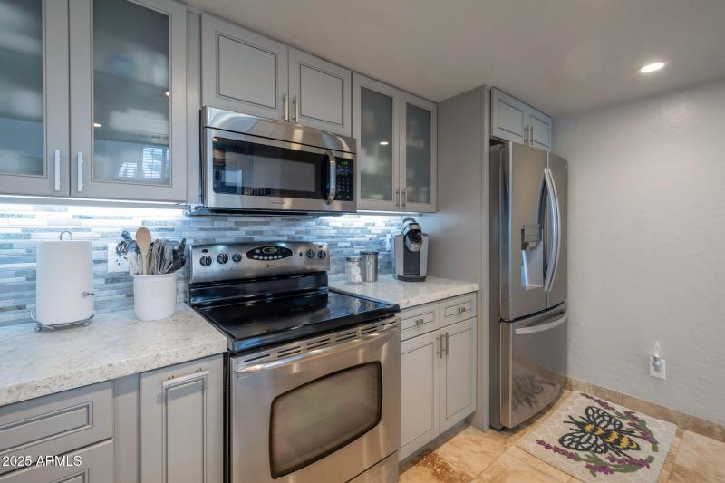 Completely Remodeled Kitchen!