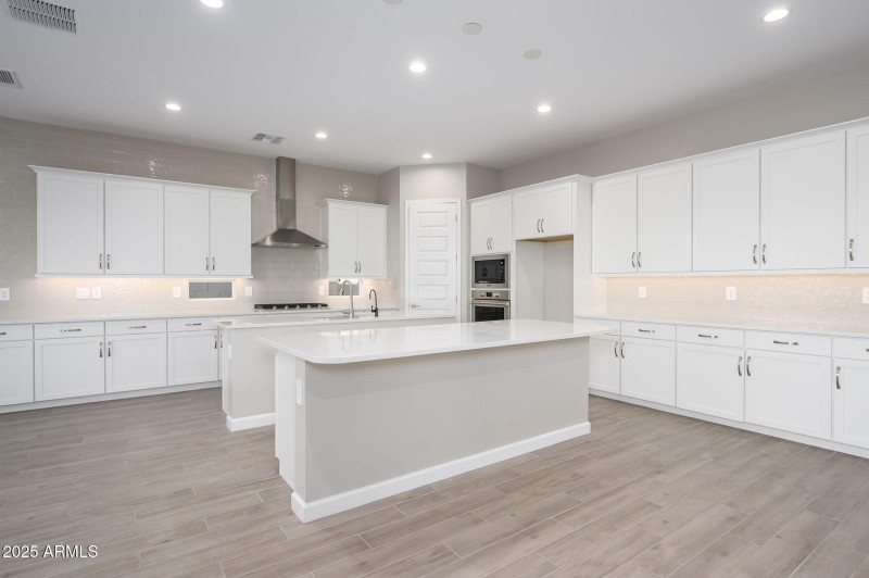 16-web-or-mls-59th-15