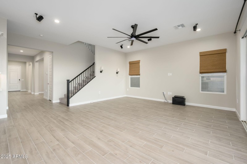 23-web-or-mls-59th-22