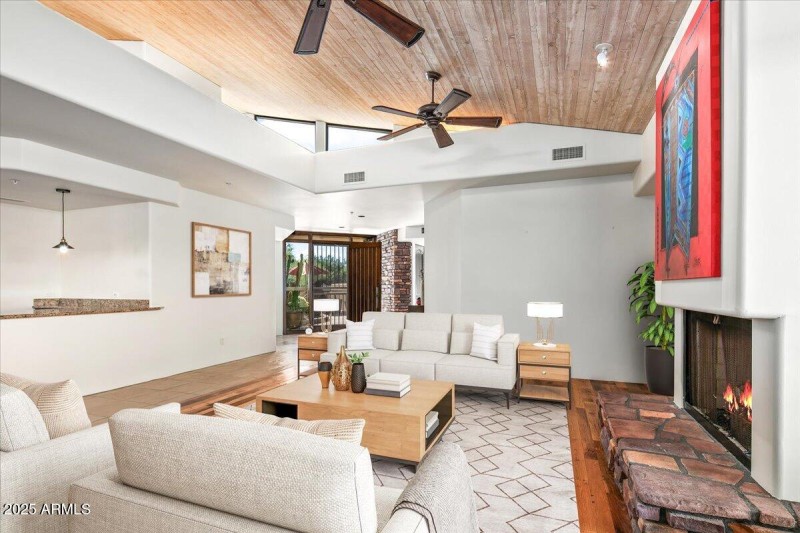 13-Living Areas Staged