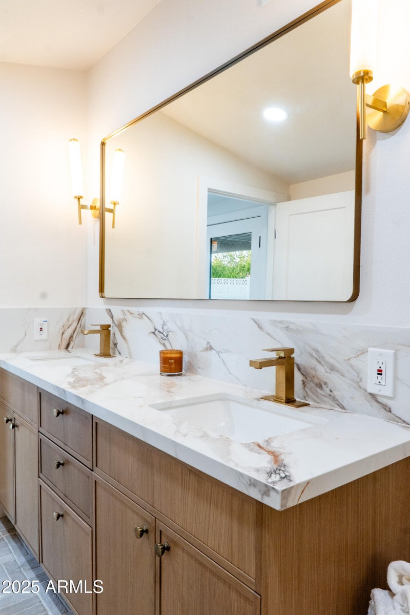 Downstairs Primary Suite