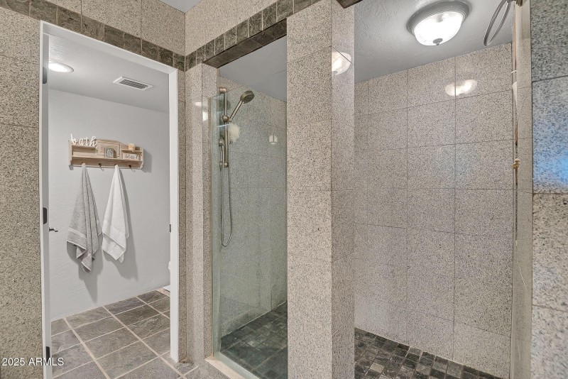 Master Bathroom - Walk-in-shower