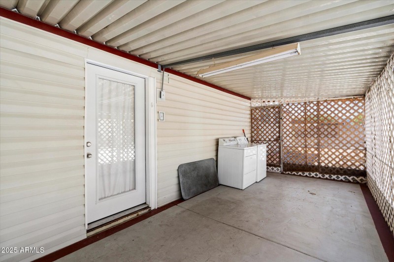 Patio/Outdoor Laundry