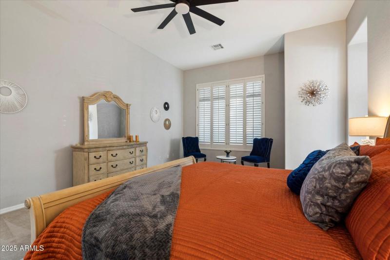 Spacious Primary w/ Sitting Space