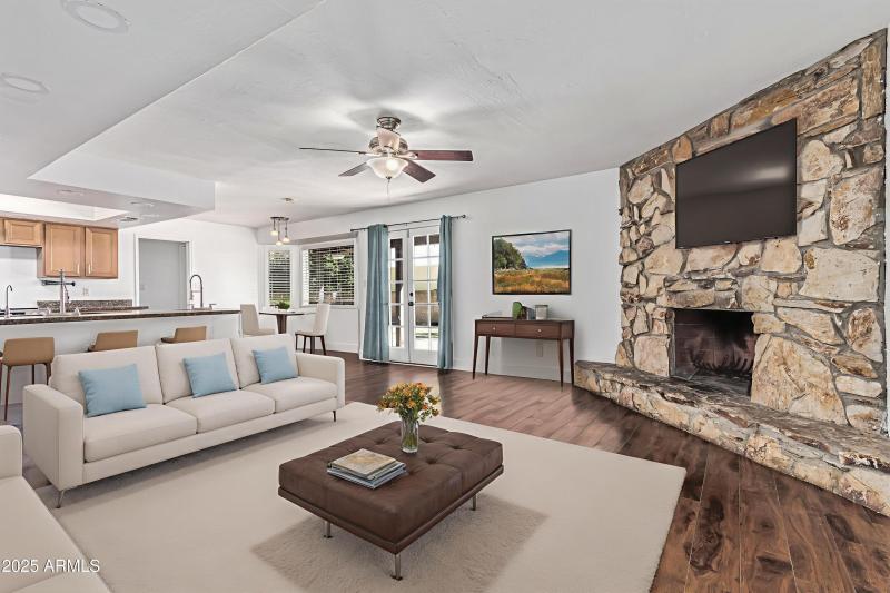 12-Redfield - Living Room - Standard - 2