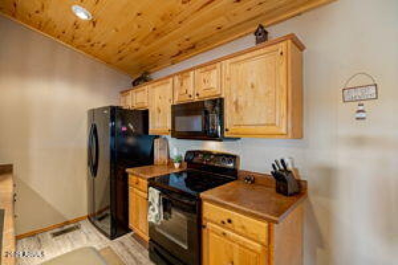 thumbnail-019958ae-57b7-7059-ae1d-c2753a