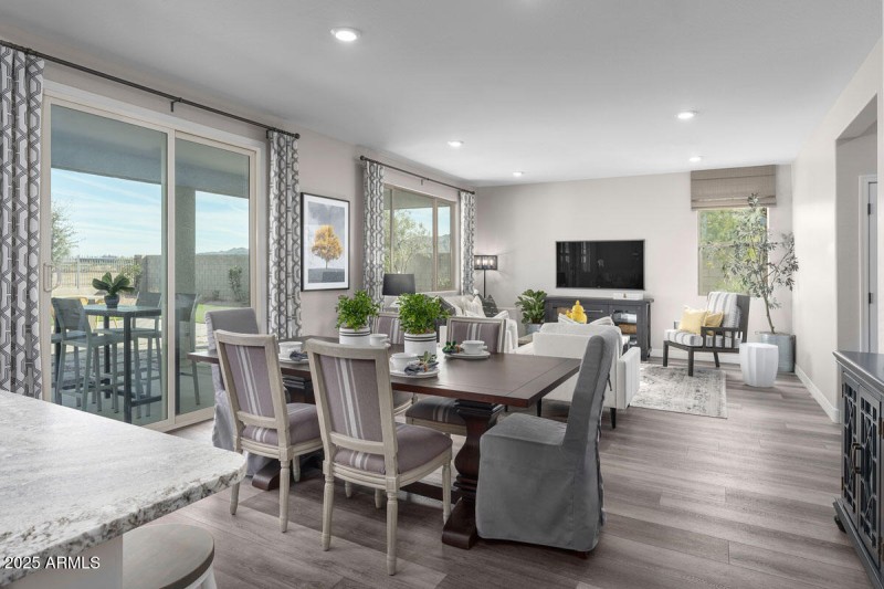 KBPHX_DobbinsManor_Traditions-Plan2030-G