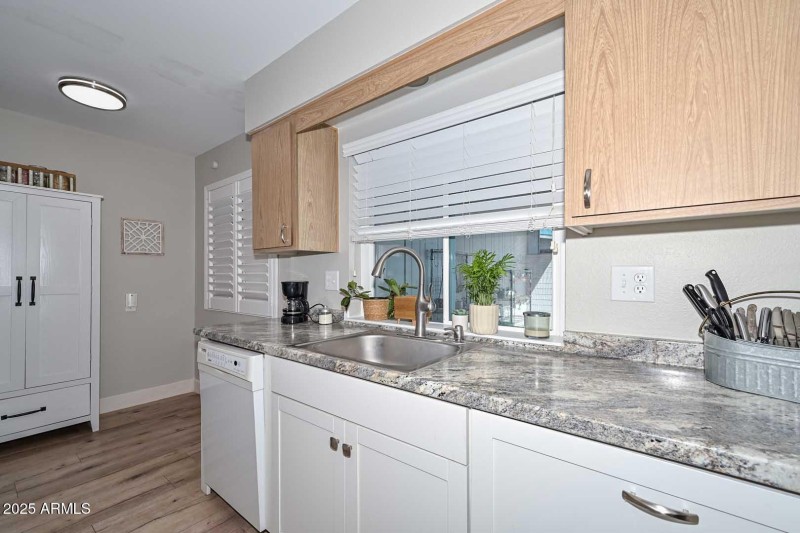 Kitchen-Breakfast Room2