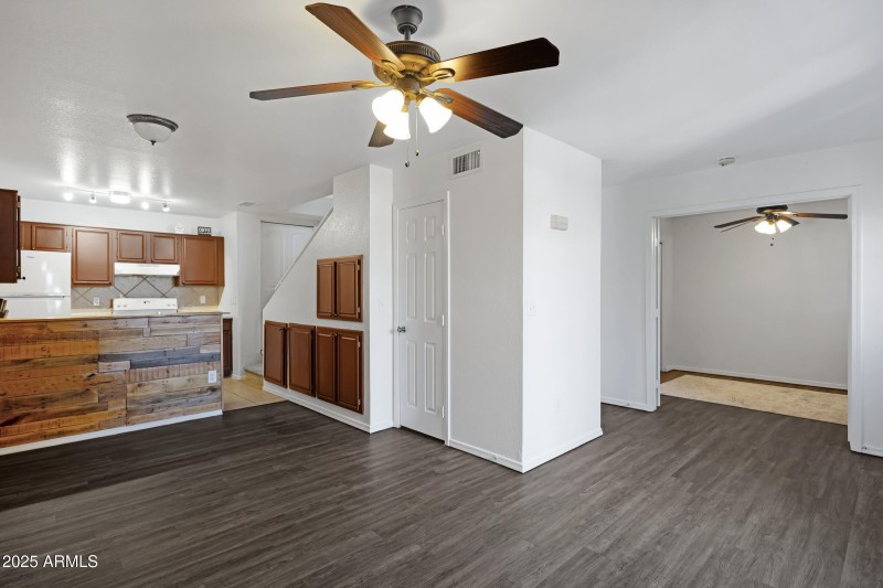 2301 E University Dr #401-8