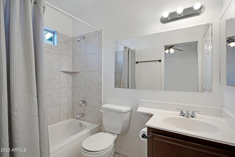 2301 E University Dr #401-19