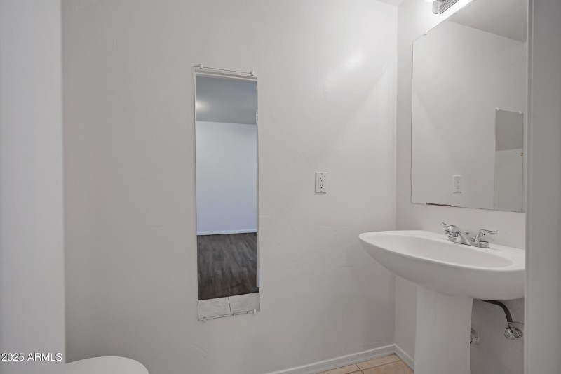 2301 E University Dr #401-23