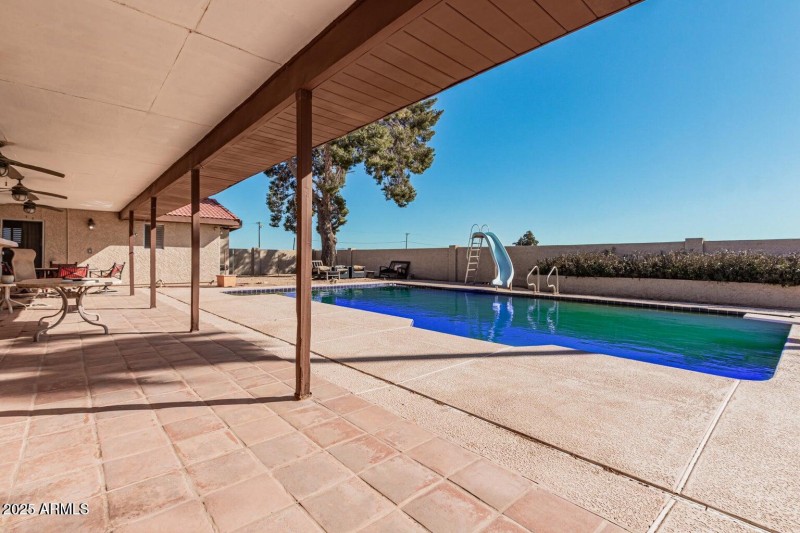 20250207123610493200000000-o