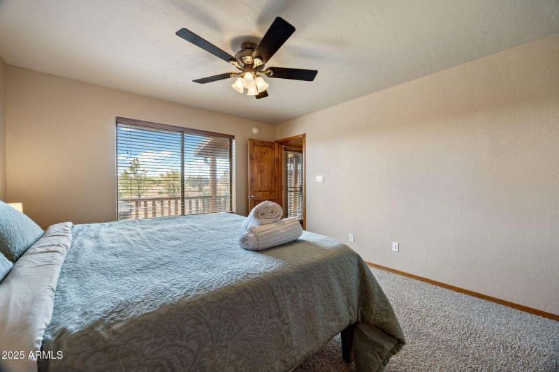 large-019958ae-58b5-7309-aeb0-c465b8a43b