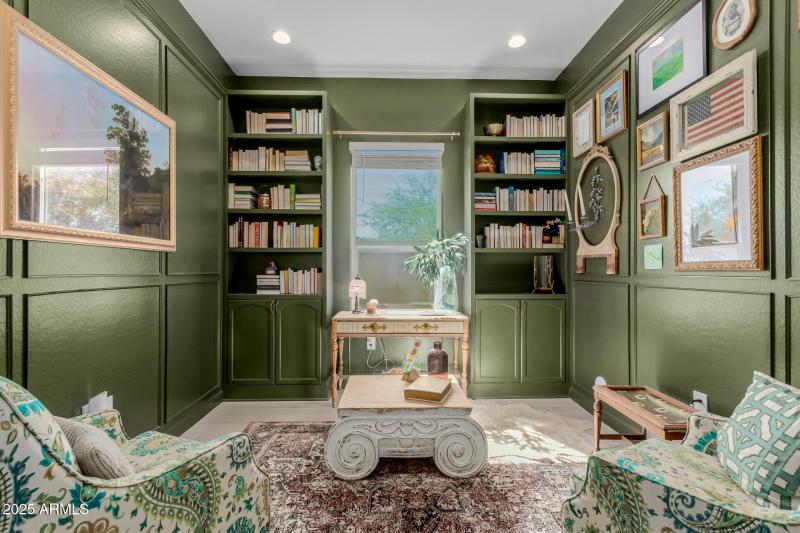 Den/Library