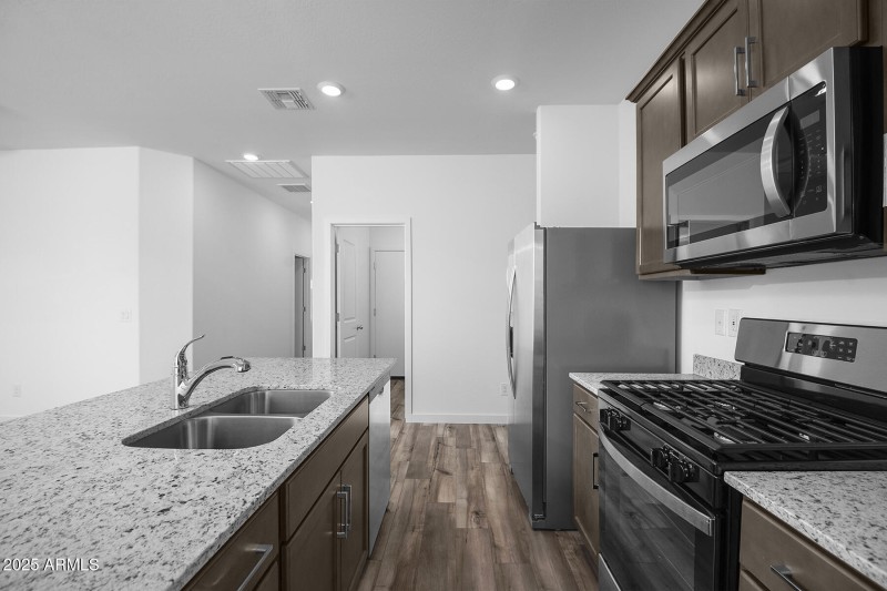 Southwest_Amado_A_L_008