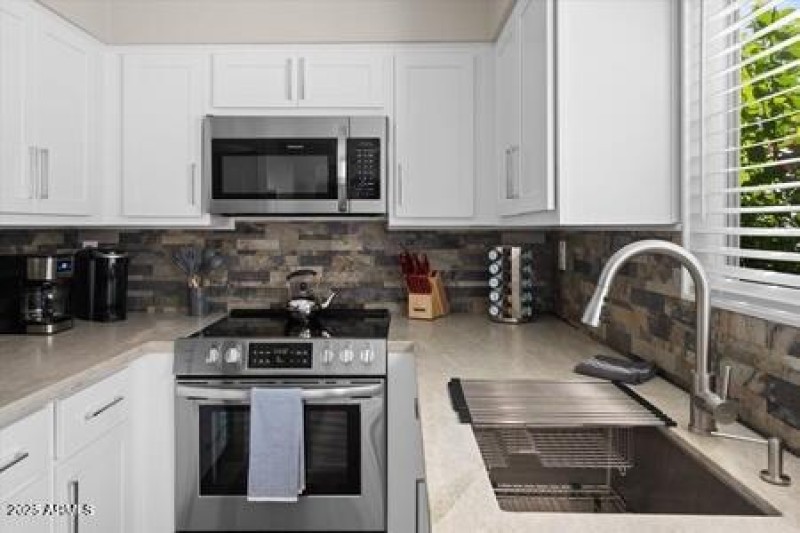 09b5a6c5-0372-45c0-8dda-b433b9a1fc58