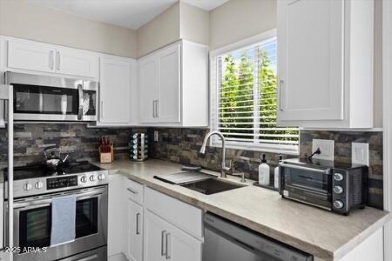 386b5b98-0cde-45aa-9c87-12ce806f8d57