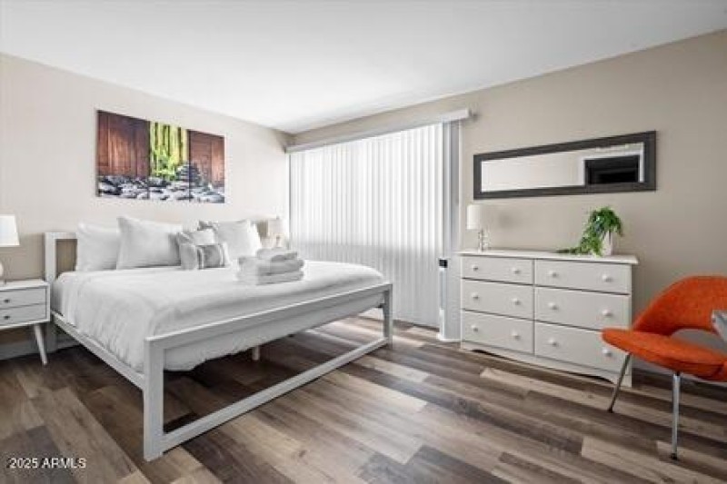 e56a85a5-8052-4332-b79b-38db619b0eff