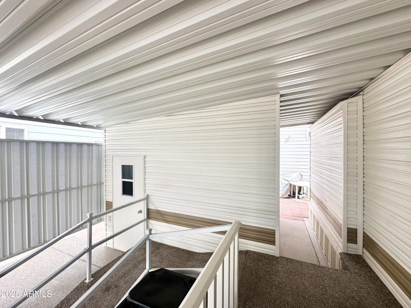 SHED/WALKWAY TO BACK PATIO