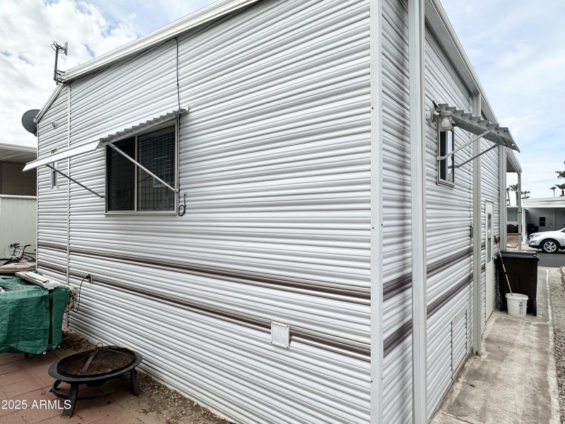 SIDE/REAR VIEW OF AZ ROOM