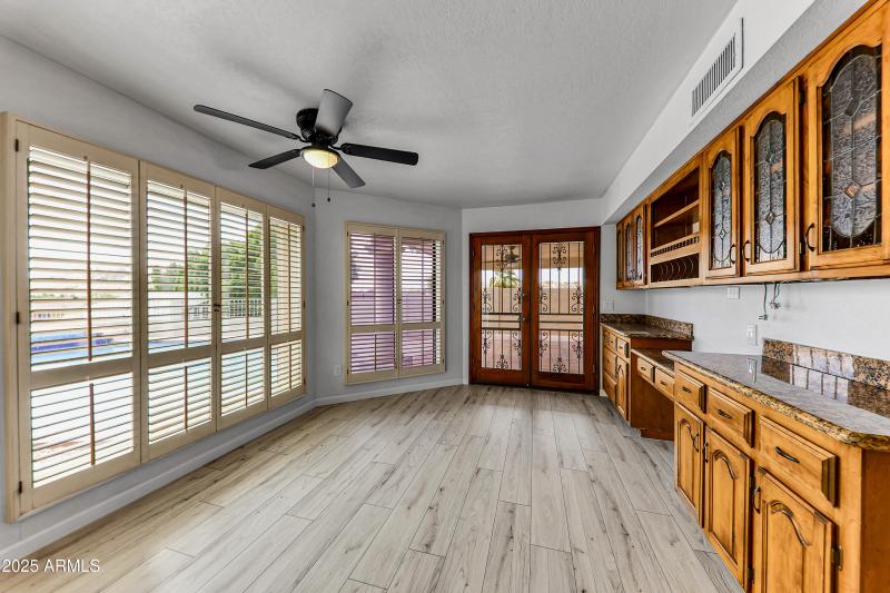 2237 E Captain Dreyfus-28