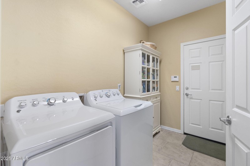 24-web-or-mls-DSC08708 copy