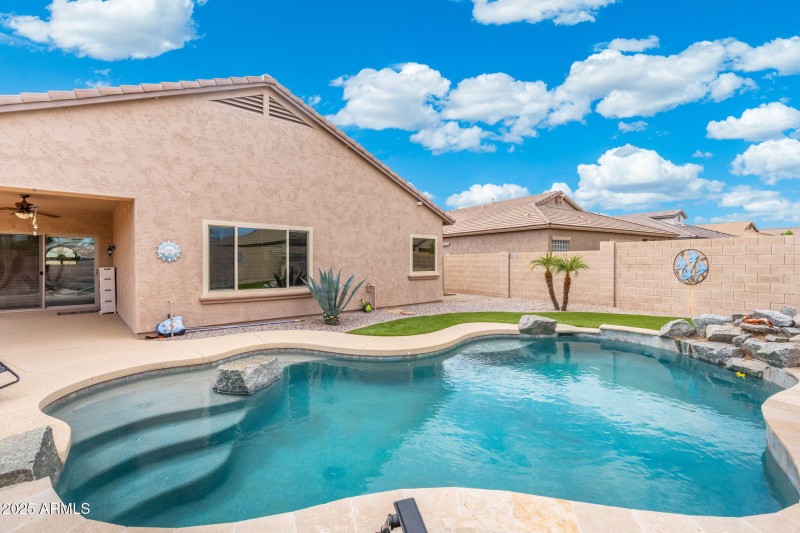 40-web-or-mls-DSC08766-HDR-Edit