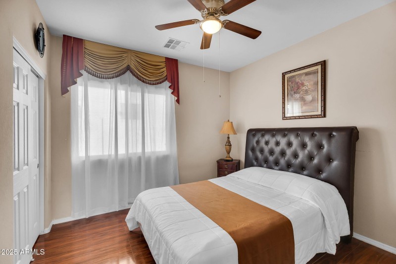 28-web-or-mls-East Sebring-20