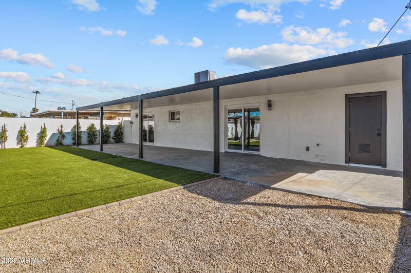 7820 E Loma Land Dr-28