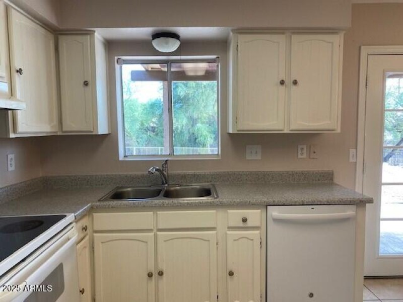 5 Kitchen sink