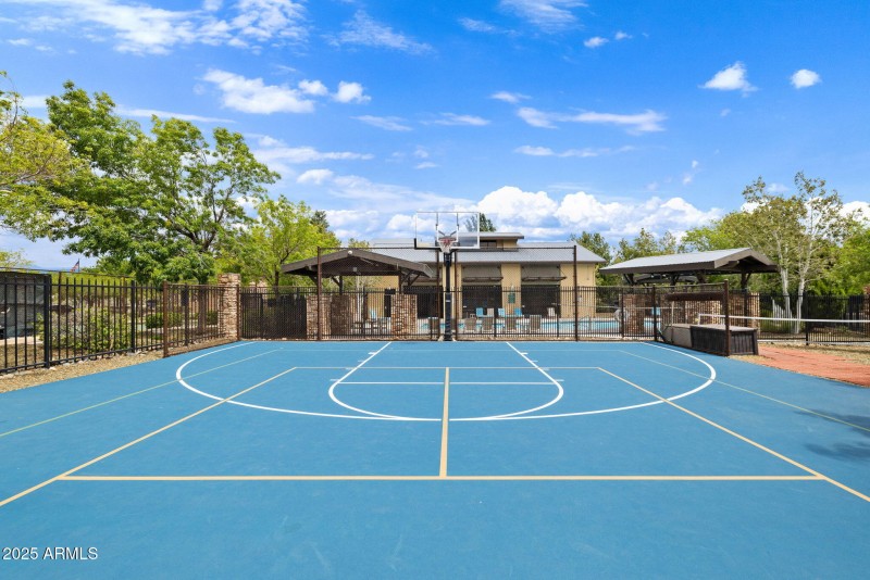48-Basketball Court (1)