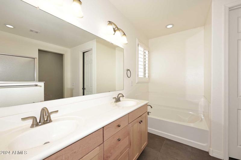 Primary Bedroom-Bath