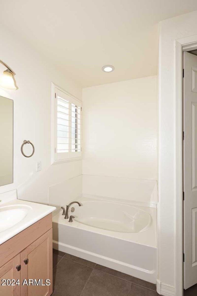 Primary Bedroom-Bath Garden Tub